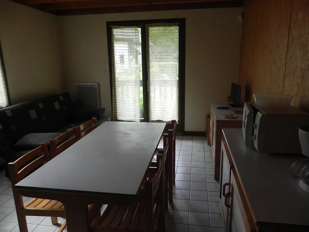 Camping Le Castella Villa Luzenac Chalet