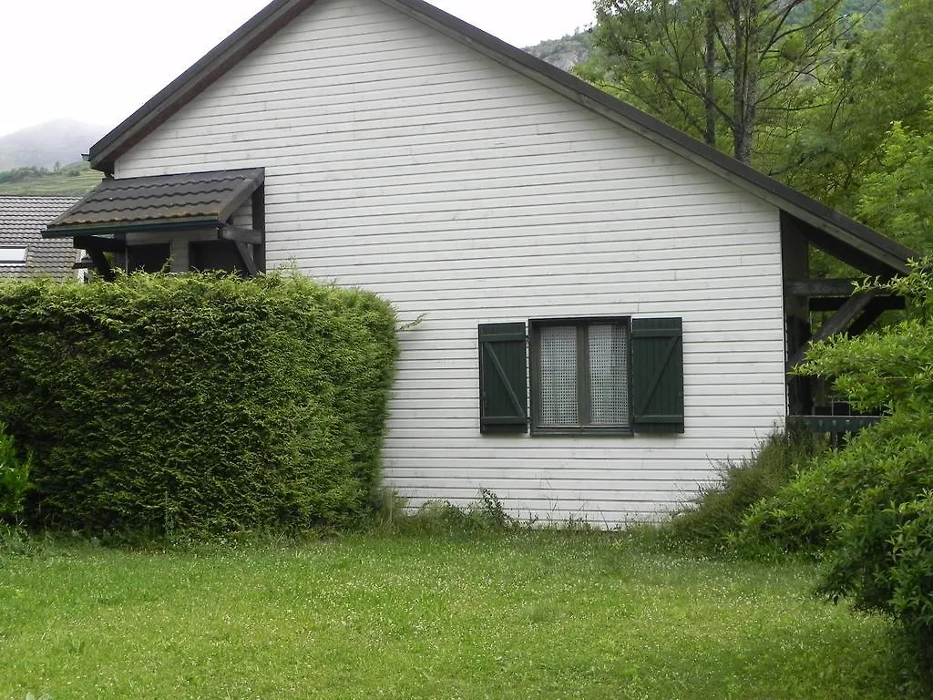 Camping Le Castella Villa Luzenac 0*,  France